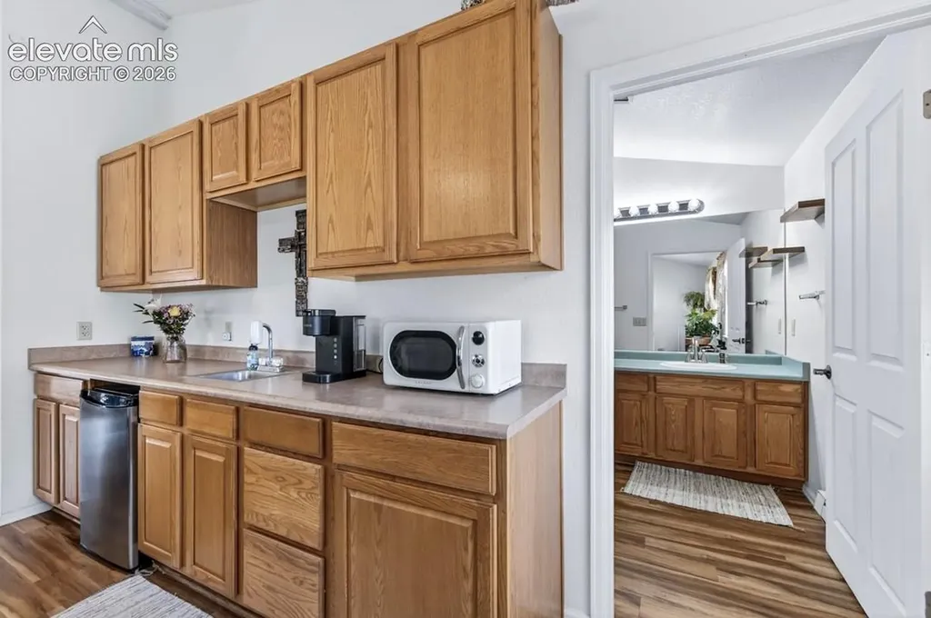 2071 Calle Fontana Na Fountain CO 80817