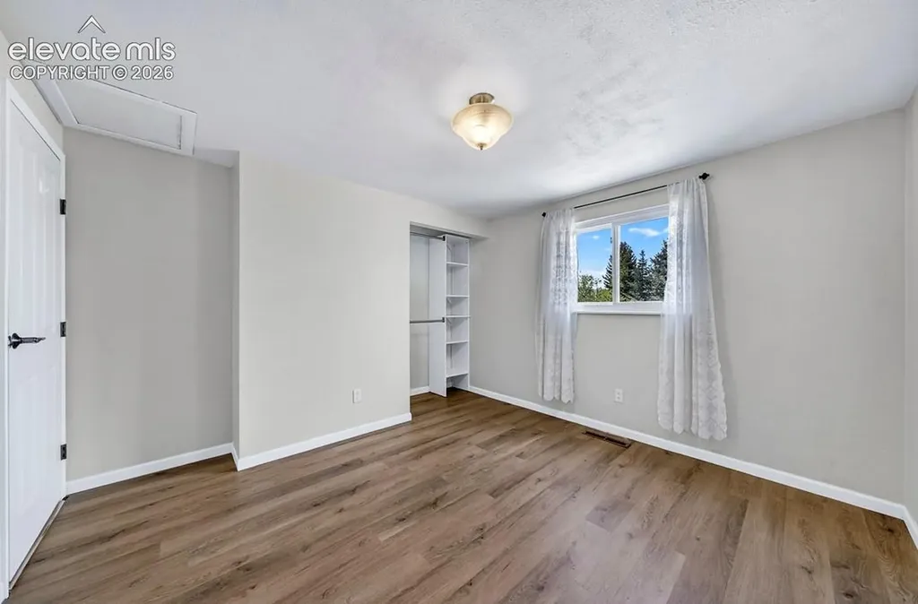 2071 Calle Fontana Na Fountain CO 80817