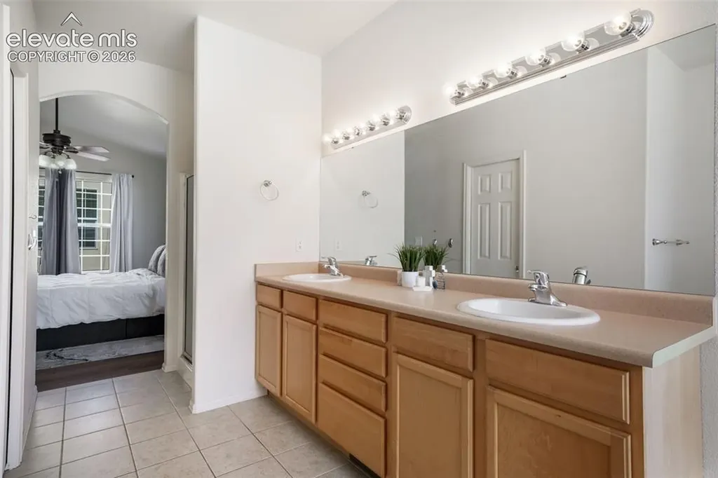 1807 Paseo Del Tesoro Na Pueblo CO 81008