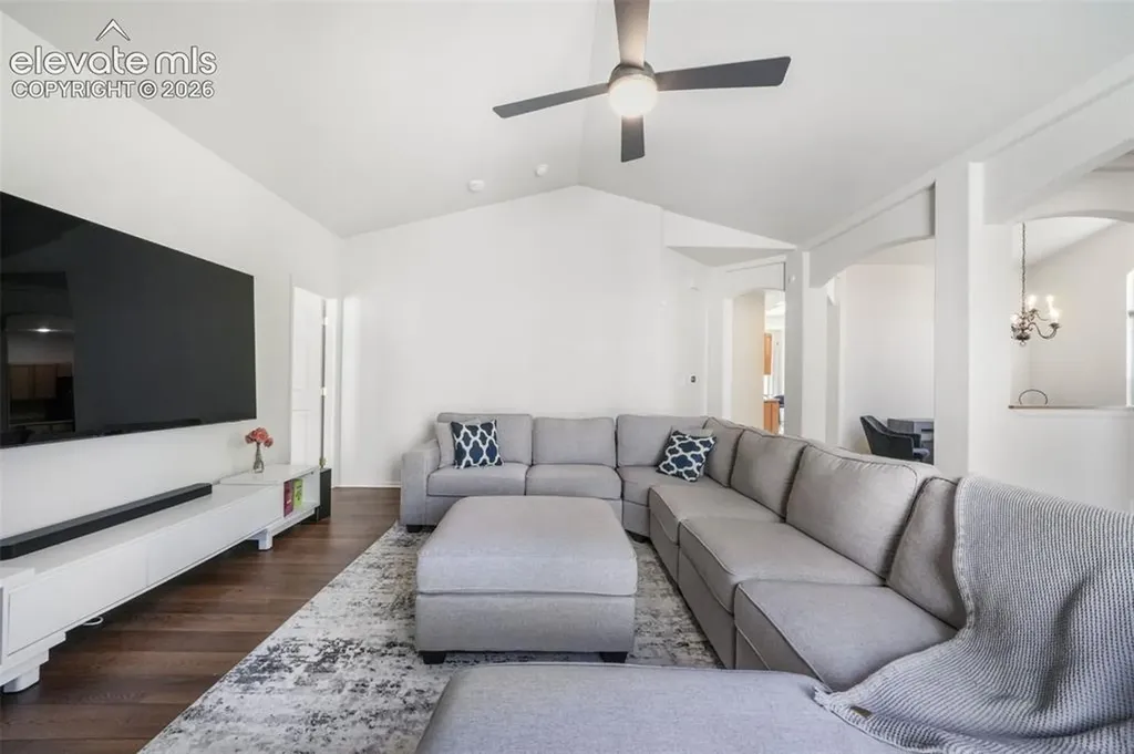 1807 Paseo Del Tesoro Na Pueblo CO 81008