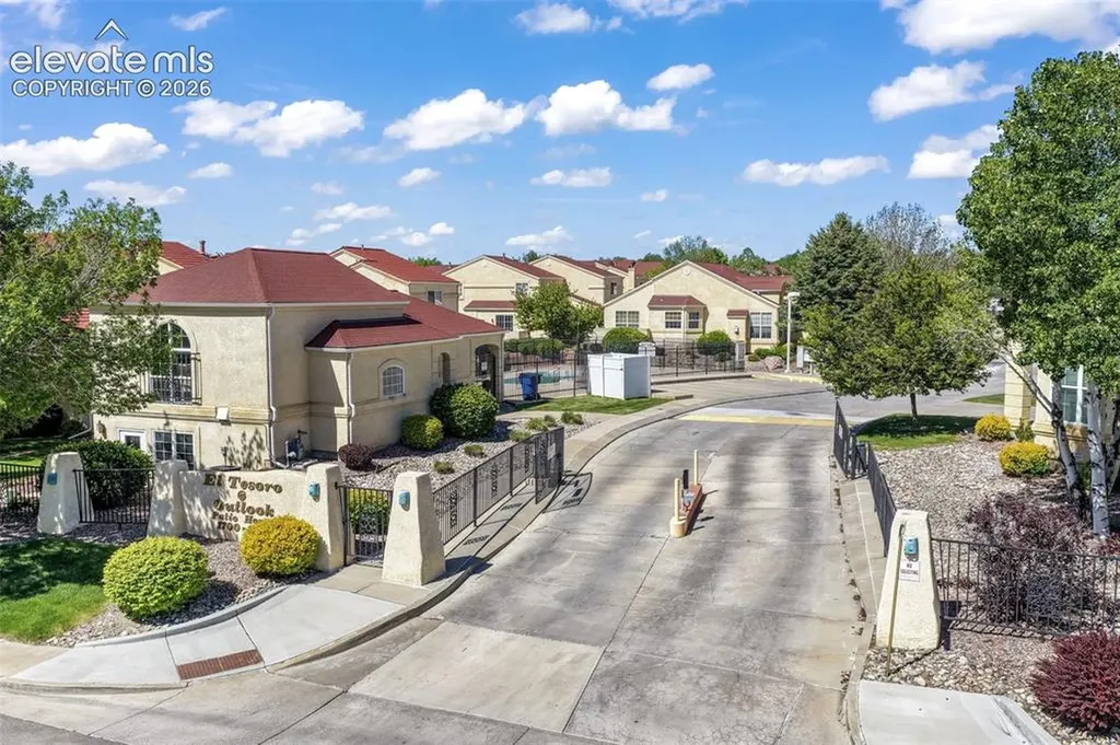 1807 Paseo Del Tesoro Na Pueblo CO 81008