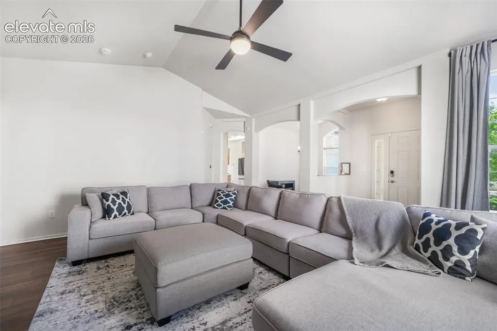 1807 Paseo Del Tesoro Na Pueblo CO 81008