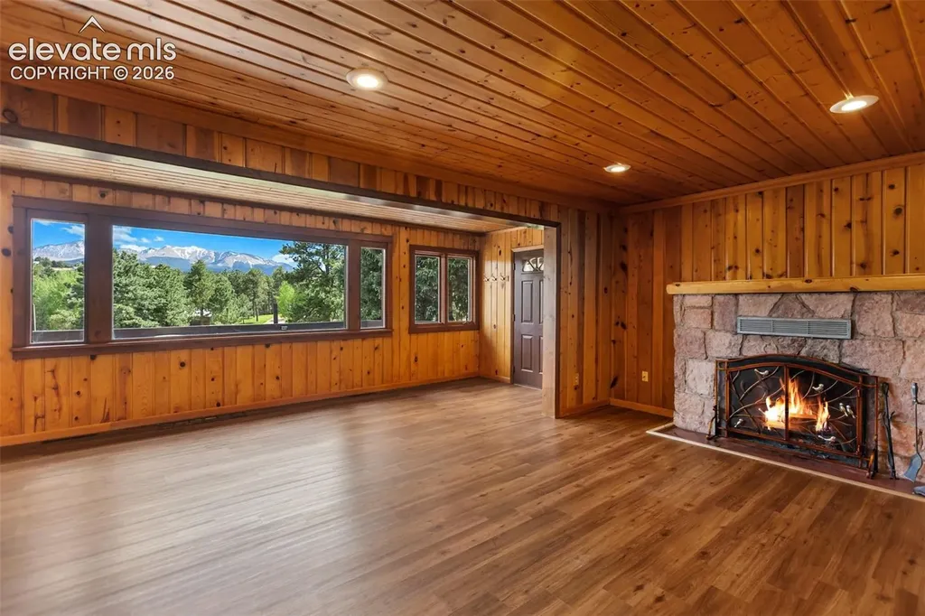 42 Bluebird Hill Na Woodland Park CO 80863