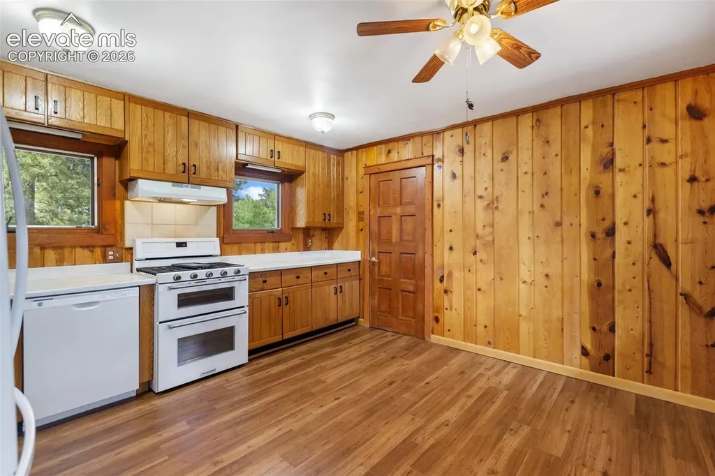 42 Bluebird Hill Na Woodland Park CO 80863
