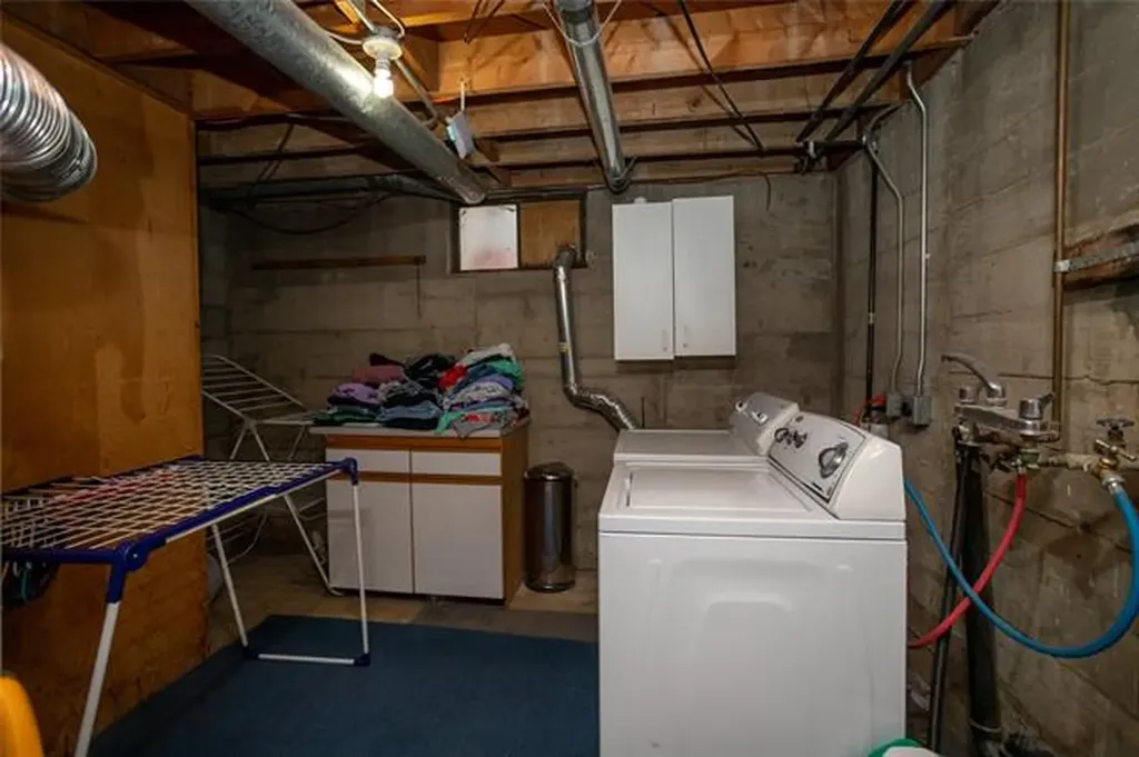 922 E High Street Colorado Springs CO 80903