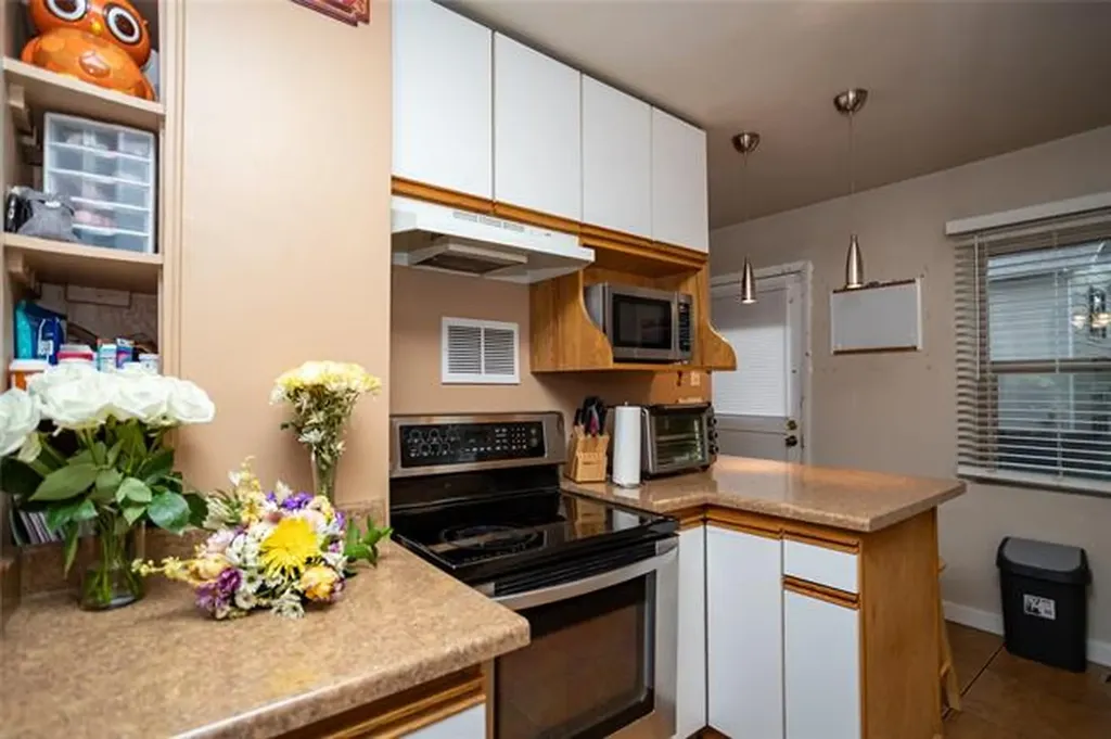 922 E High Street Colorado Springs CO 80903