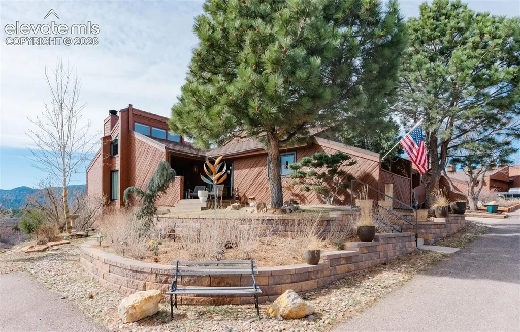 4500 Sentinel Rock Na Larkspur CO 80118