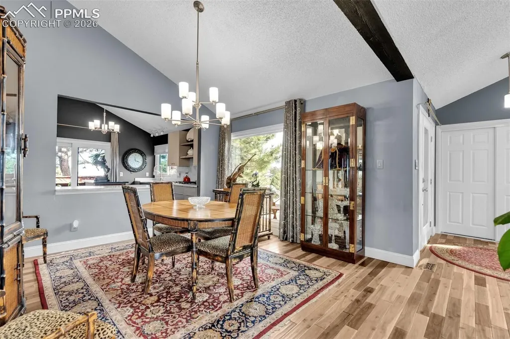 4500 Sentinel Rock Na Larkspur CO 80118