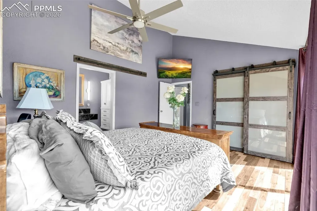 4500 Sentinel Rock Na Larkspur CO 80118