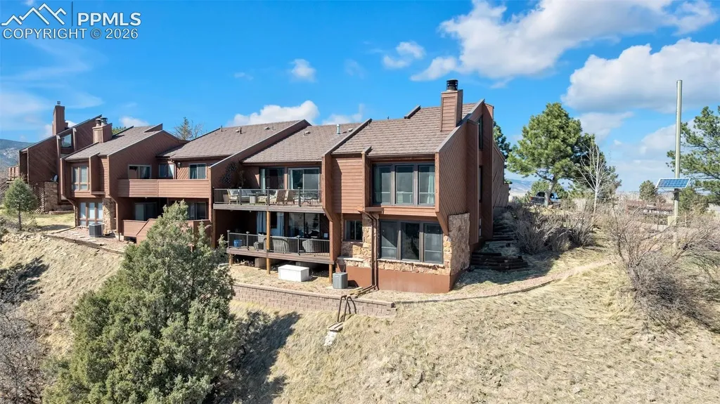 4500 Sentinel Rock Na Larkspur CO 80118
