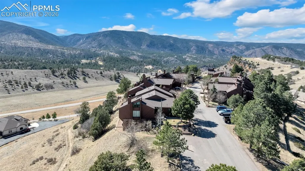4500 Sentinel Rock Na Larkspur CO 80118