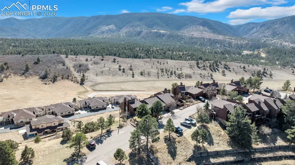4500 Sentinel Rock Na Larkspur CO 80118