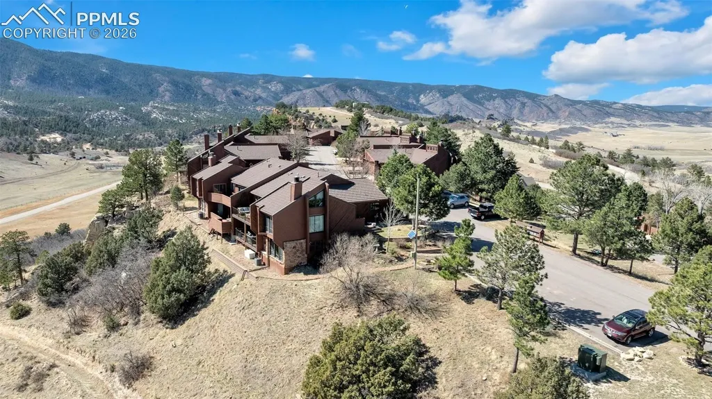 4500 Sentinel Rock Na Larkspur CO 80118