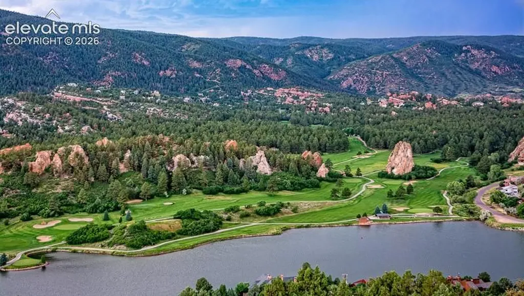 4500 Sentinel Rock Na Larkspur CO 80118
