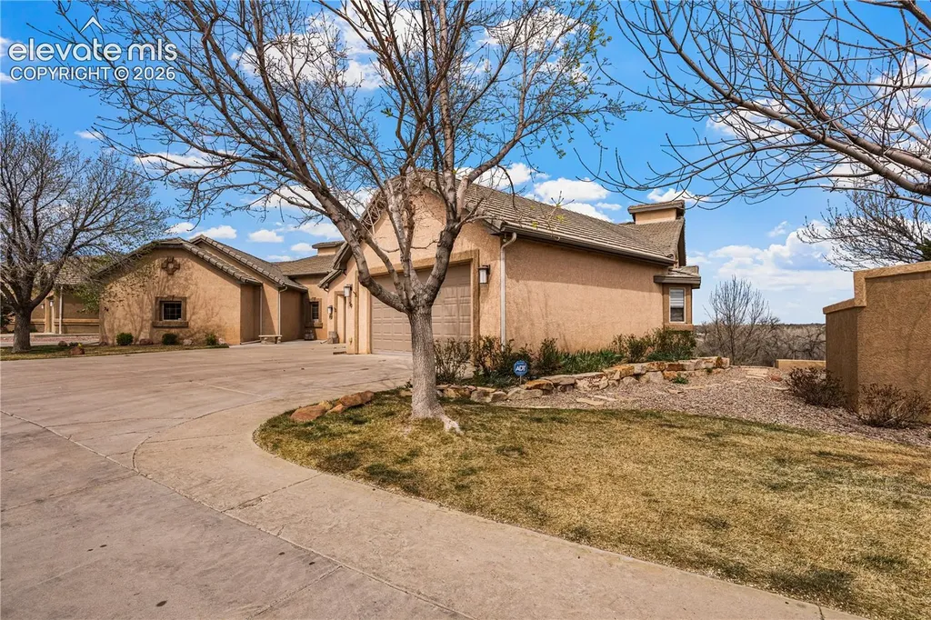 50 Aberdeen Bluff Na Pueblo CO 81004