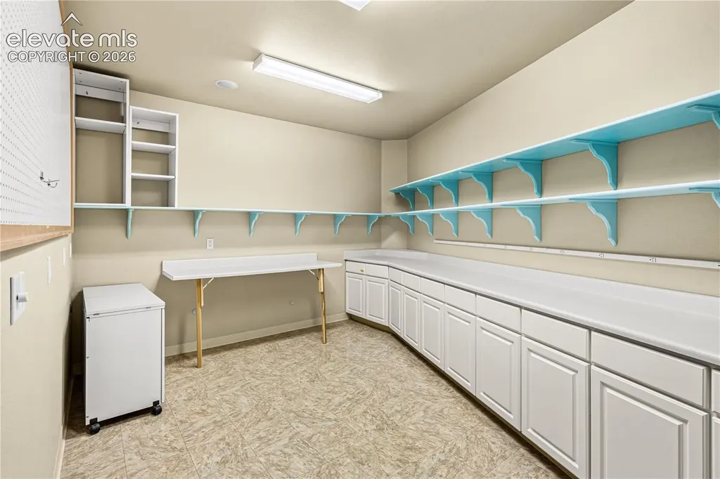 50 Aberdeen Bluff Na Pueblo CO 81004