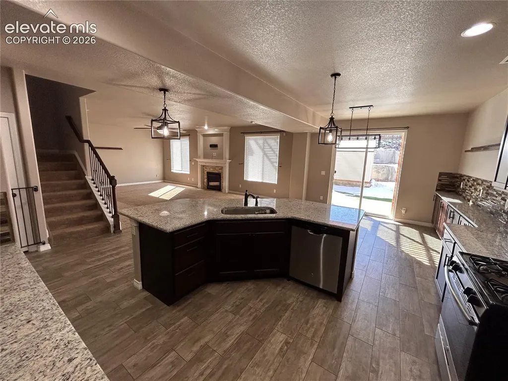 7118 Dutch Loop Colorado Springs CO 80925
