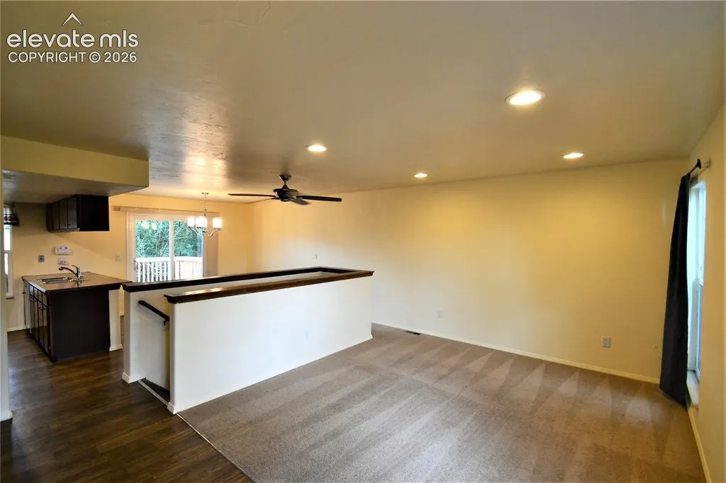 1288 Suncrest Way Colorado Springs CO 80906