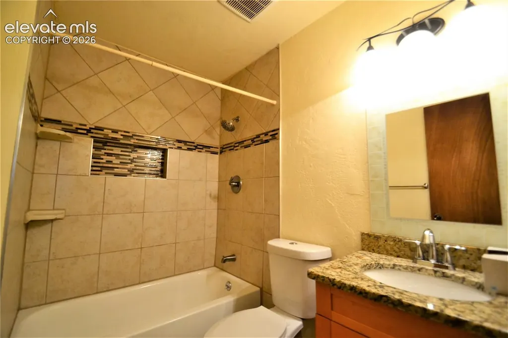 1288 Suncrest Way Colorado Springs CO 80906