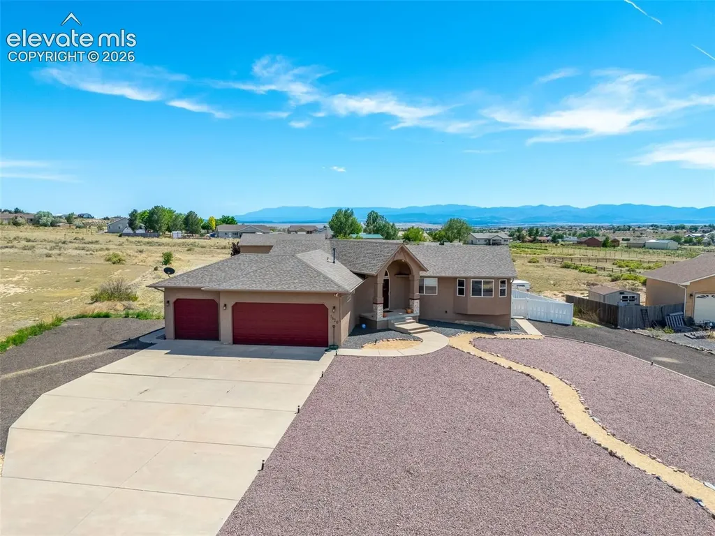 1620 W Camino De Los Ranchos Na Pueblo West CO 81007