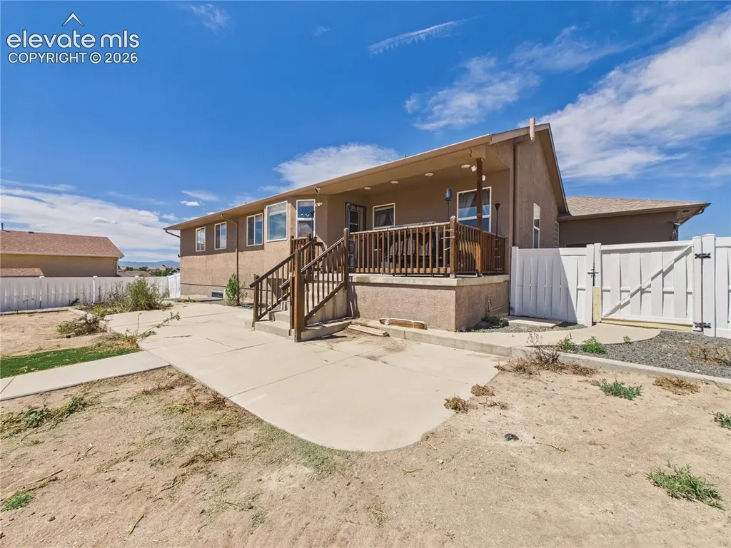 1620 W Camino De Los Ranchos Na Pueblo West CO 81007