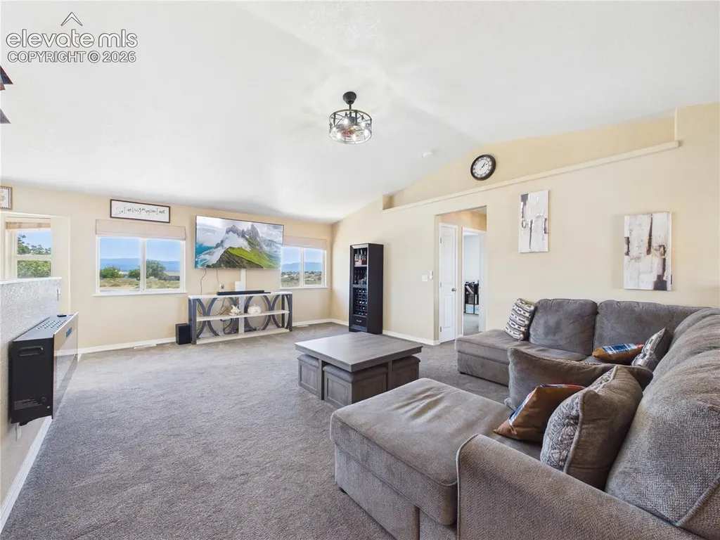 1620 W Camino De Los Ranchos Na Pueblo West CO 81007