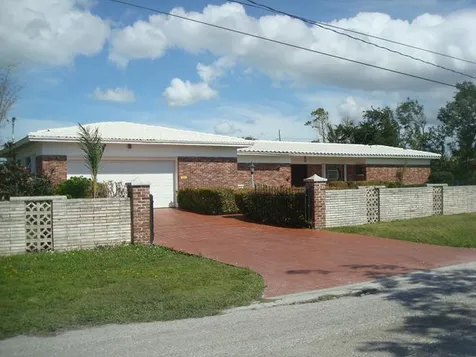 Grays Inn Drive 01 Grand Bahama Freeport BS