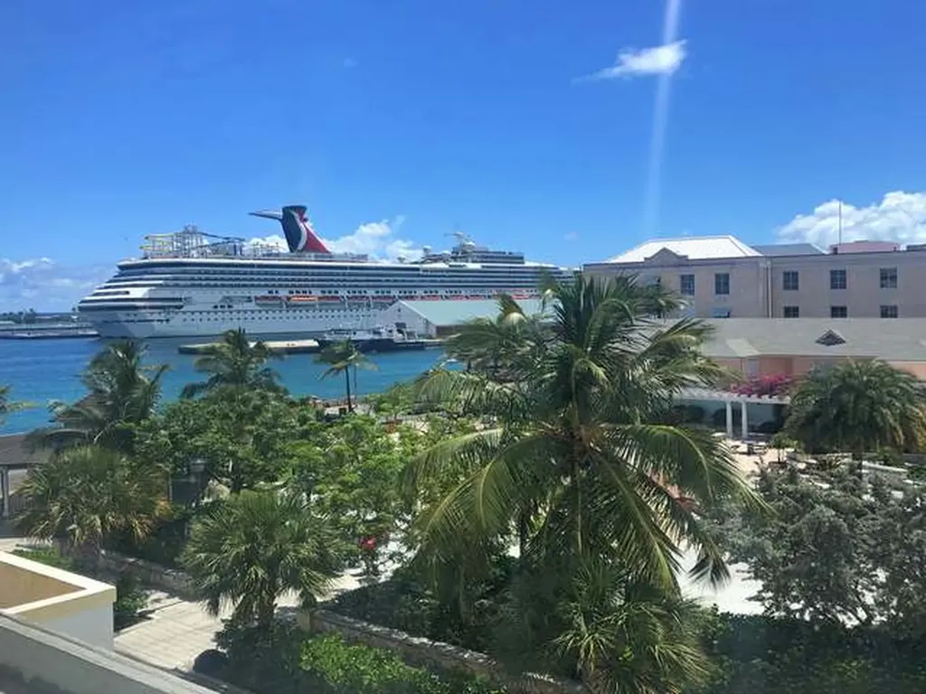 One Bay Street New Providence Paradise Island BS