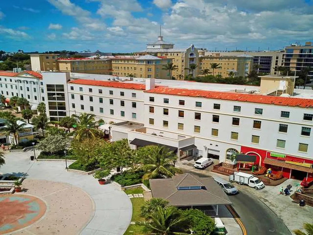 One Bay Street New Providence Paradise Island BS