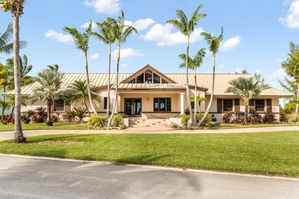 Jasmine Court 54 Grand Bahama Freeport BS