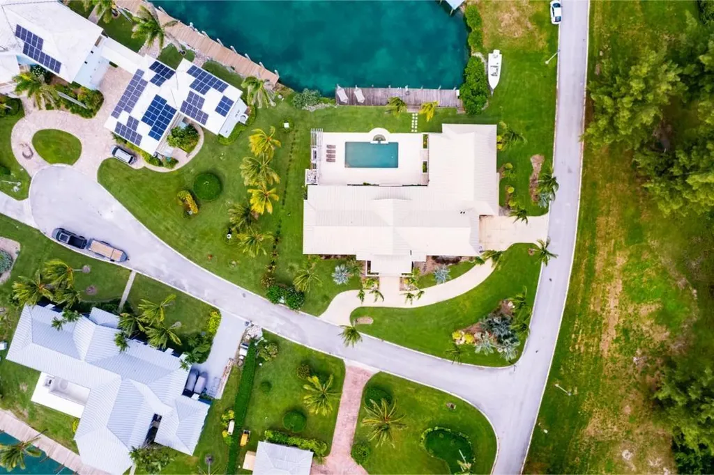 Jasmine Court 54 Grand Bahama Freeport BS