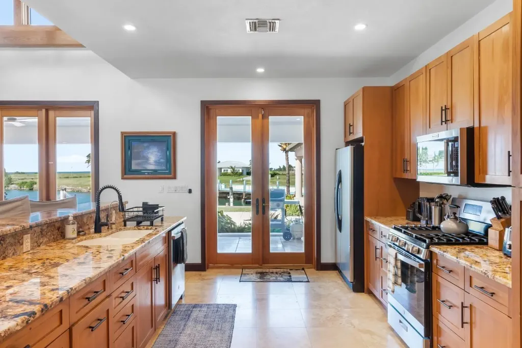 Jasmine Court 54 Grand Bahama Freeport BS