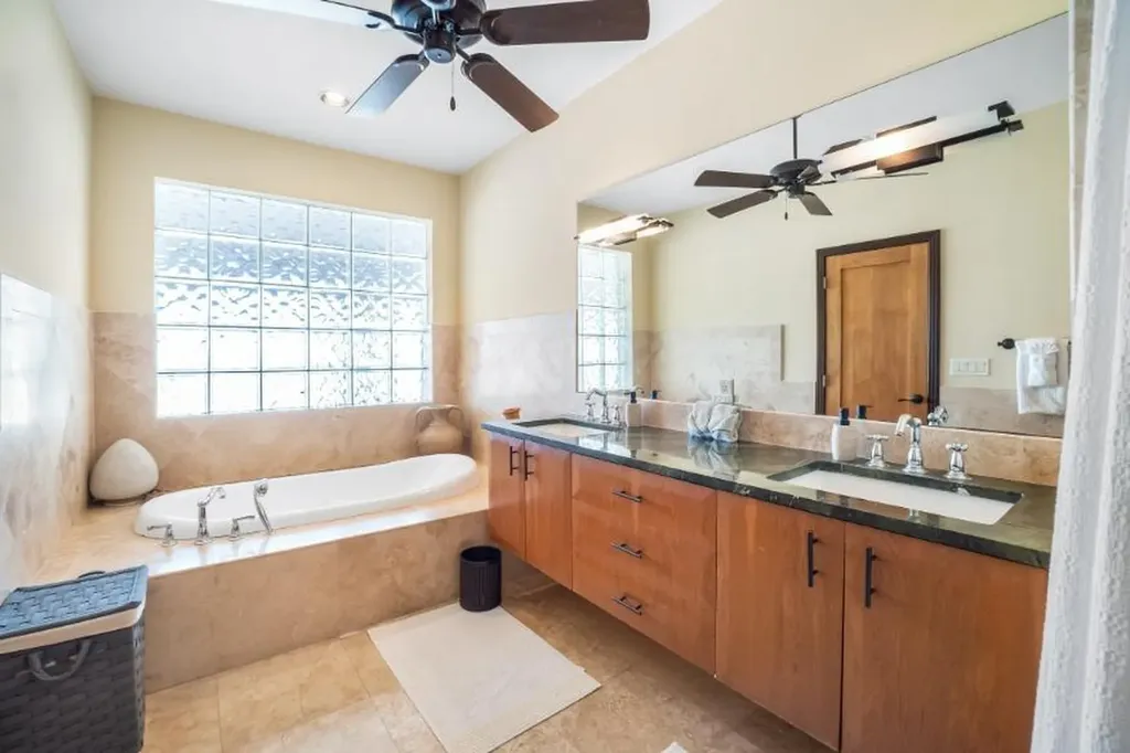 Jasmine Court 54 Grand Bahama Freeport BS