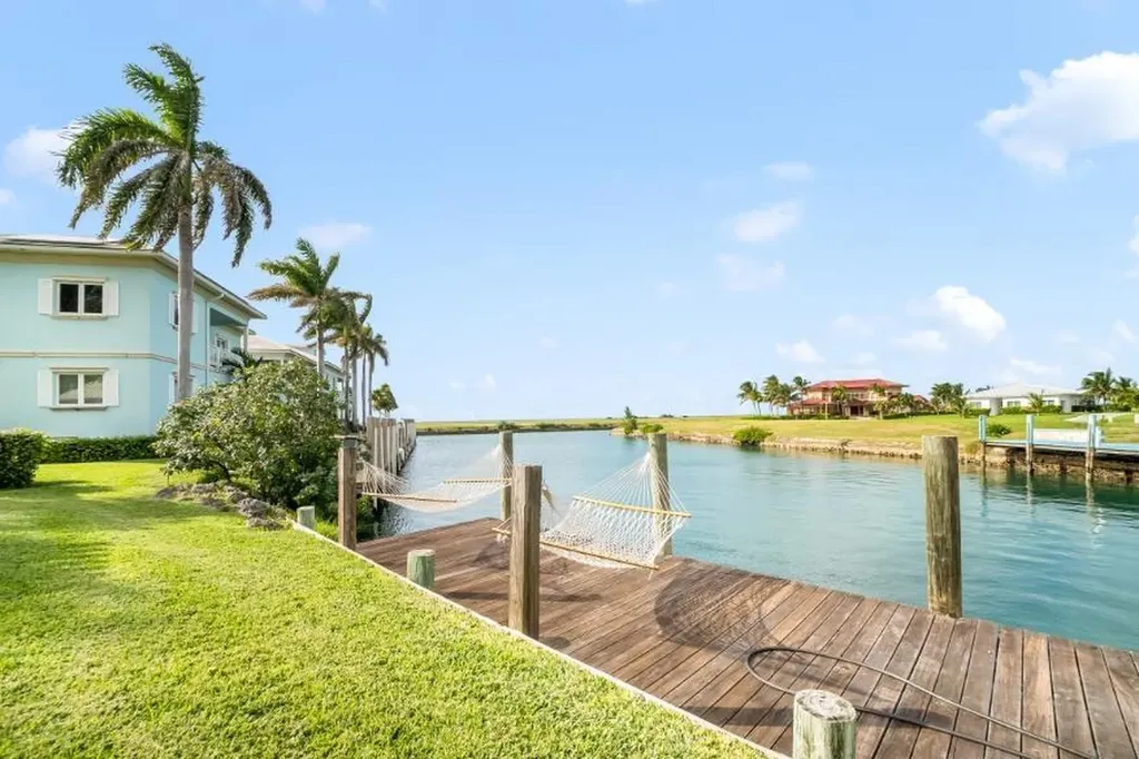 Jasmine Court 54 Grand Bahama Freeport BS
