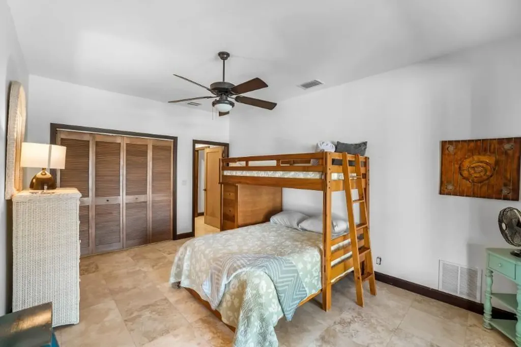 Jasmine Court 54 Grand Bahama Freeport BS