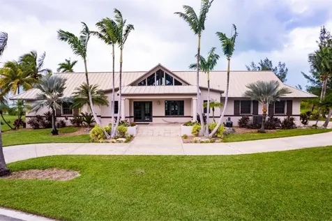 Jasmine Court 54 Grand Bahama Freeport BS