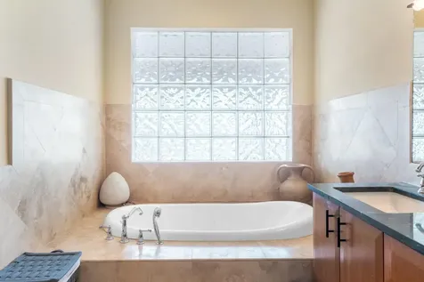 Jasmine Court 54 Grand Bahama Freeport BS