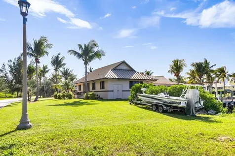 Jasmine Court 54 Grand Bahama Freeport BS