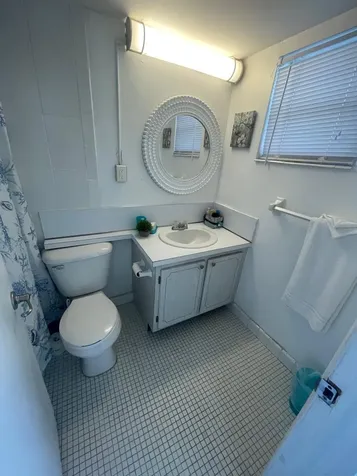 302 Lakeview Manor Grand Bahama Freeport BS