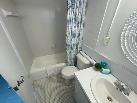 302 Lakeview Manor Grand Bahama Freeport BS