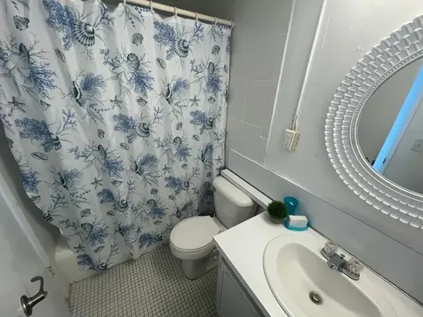 302 Lakeview Manor Grand Bahama Freeport BS