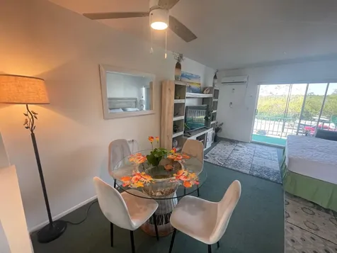 302 Lakeview Manor Grand Bahama Freeport BS