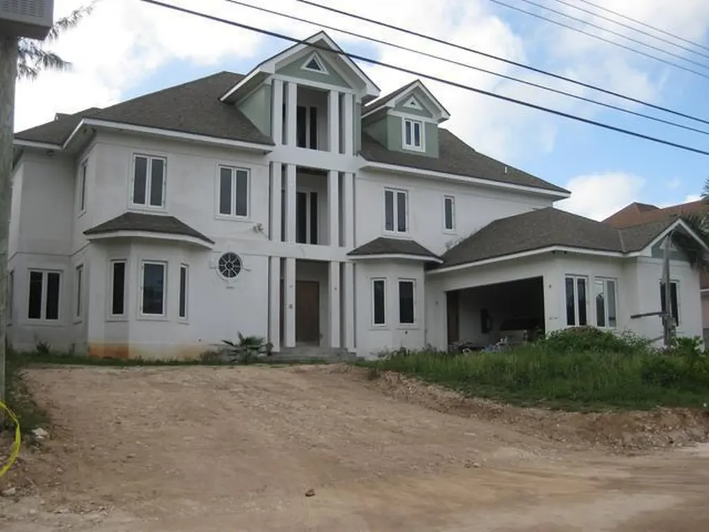 Twin Lakes New Providence Paradise Island BS