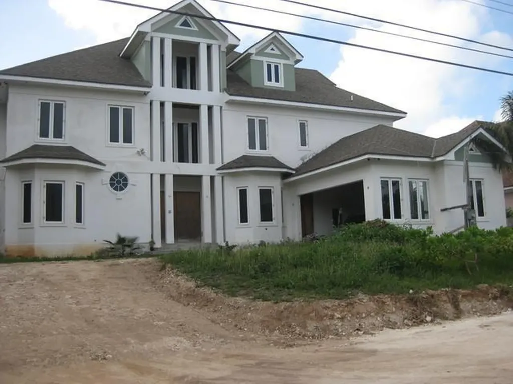 Twin Lakes New Providence Paradise Island BS