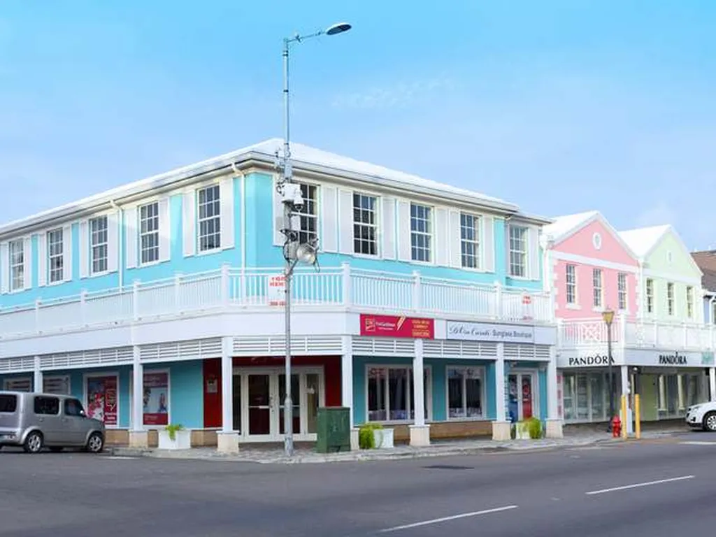 Bay Street (nassau) New Providence Paradise Island BS