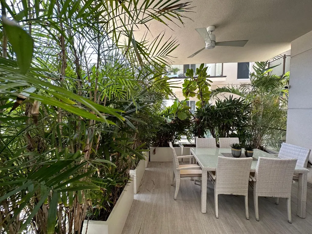 101 Thirty Six New Providence Paradise Island BS