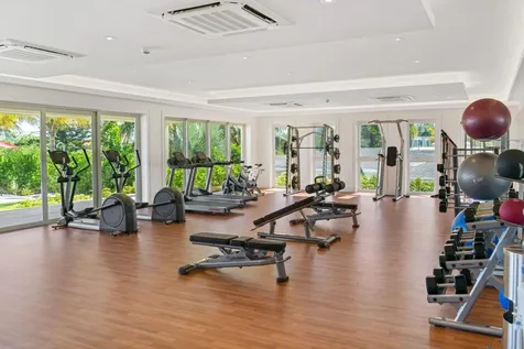 101 Thirty Six New Providence Paradise Island BS