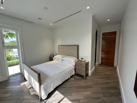 101 Thirty Six New Providence Paradise Island BS