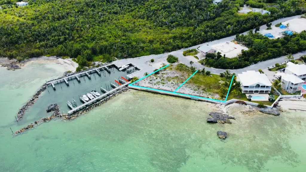 Sunrise Moon 17 Abaco BS