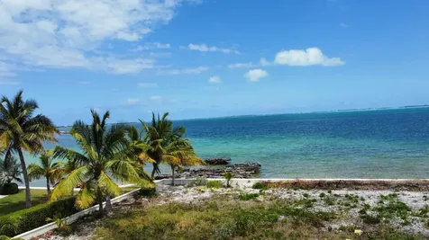 Sunrise Moon 17 Abaco BS